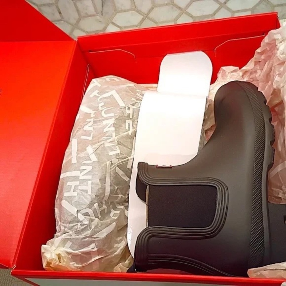 💋 Women's Original Chelsea Boots size 8 *NEW IN BOX - Picture 5 of 7
